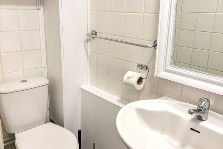 Room 159 of 167