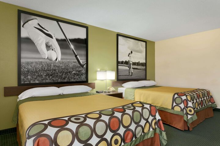 2 Queen Beds (5 of 5)
