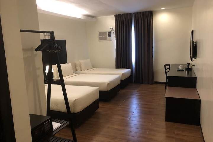 Room 2 of 42
