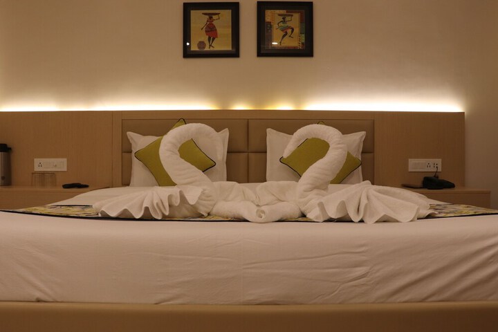 Room 30 of 54