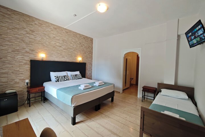 Room 16 of 41