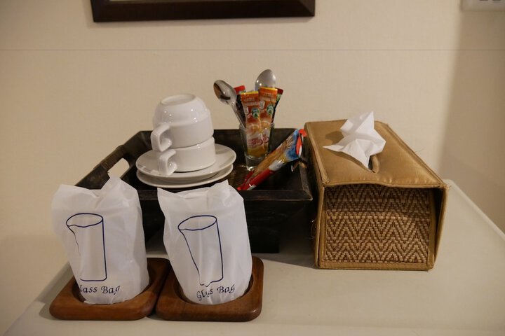 Breakfast/Coffee Service 17 of 25