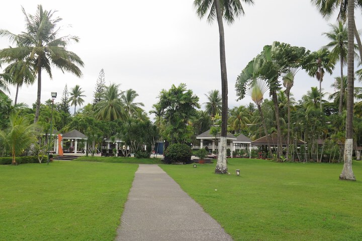 Hotel Exterior 67 of 79