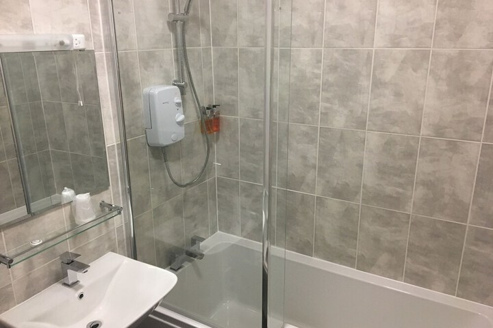 Room 32 of 55