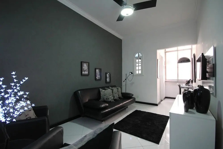 Room 4 of 14