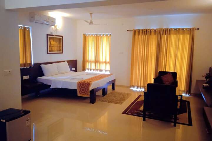 Room 21 of 48