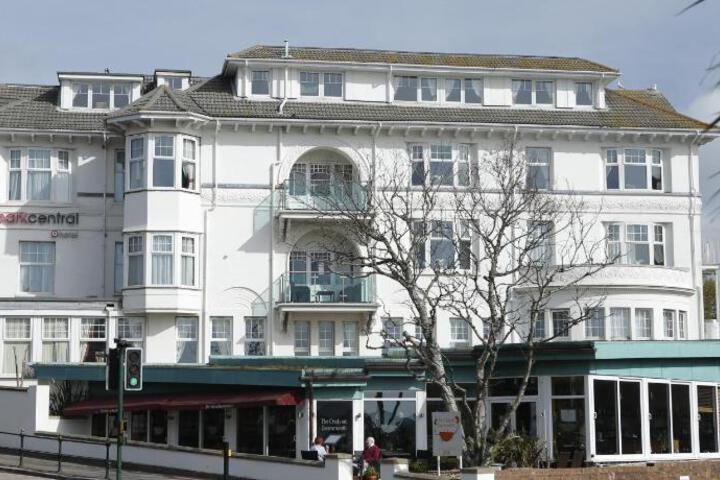 Park Central Hotel