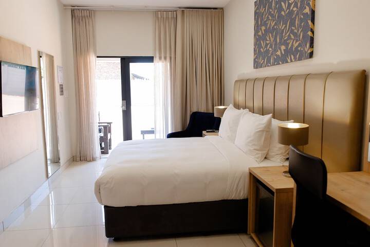 Room 9 of 39