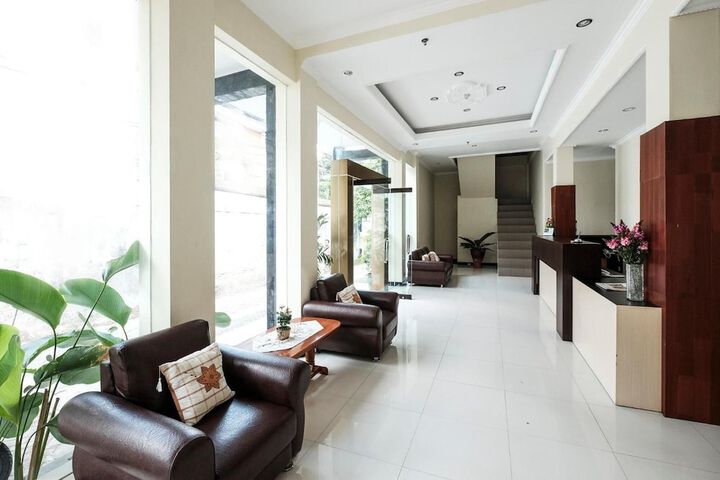 Hotel Interior 6 of 38