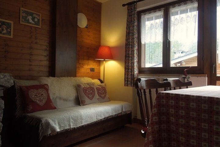 Room 22 of 35