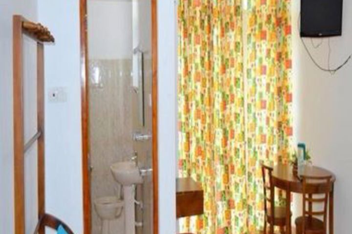 Room 7 of 71