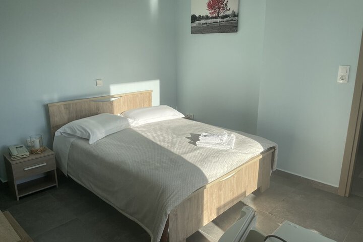 Room 2 of 24