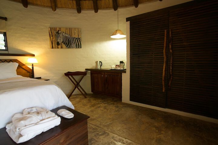 Room 6 of 34