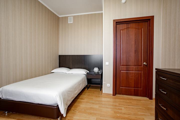 Room 16 of 50