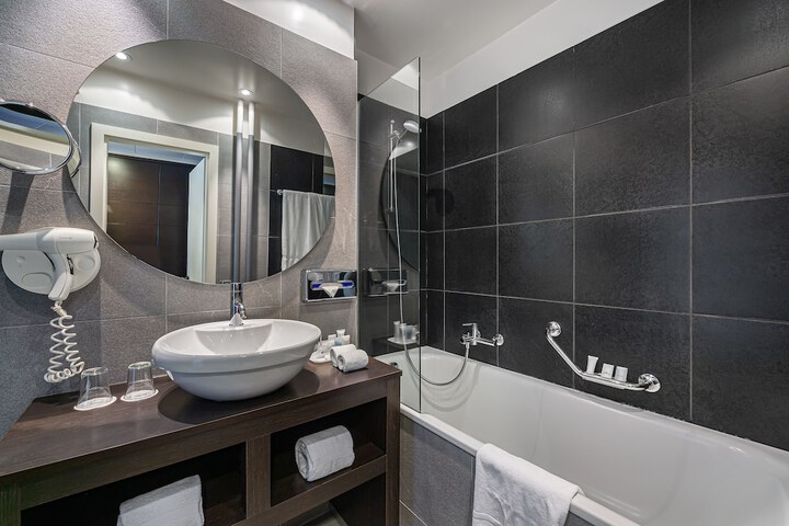 Bath Photo