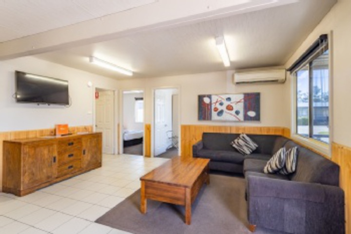 Room 285 of 611