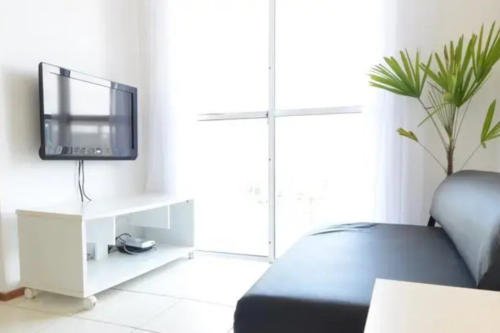 Room 4 of 10