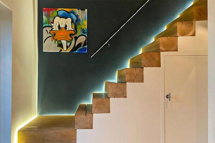 Room 11 of 14