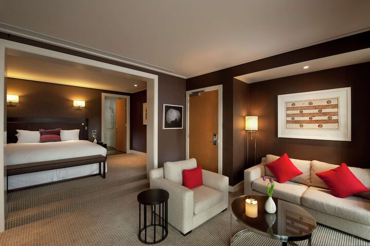Room 25 of 109