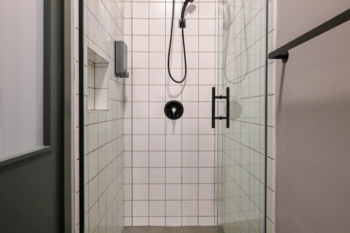 Room 26 of 40