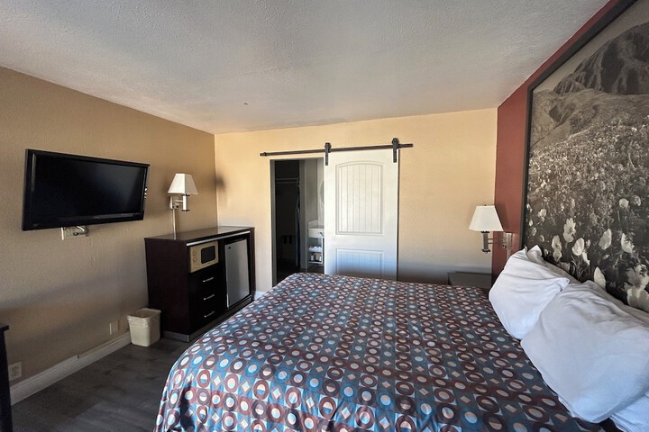 Room 4 of 21