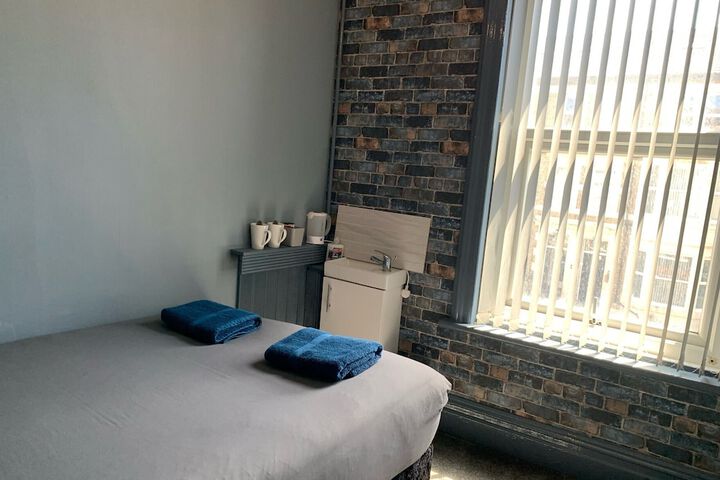 Room 10 of 39