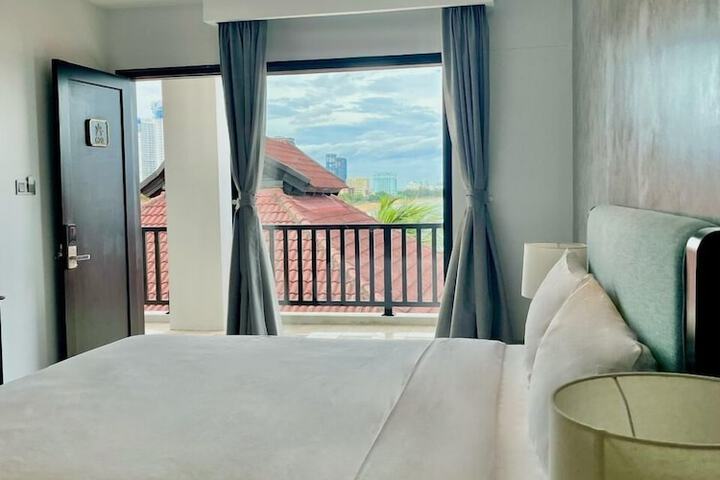 Room 21 of 62