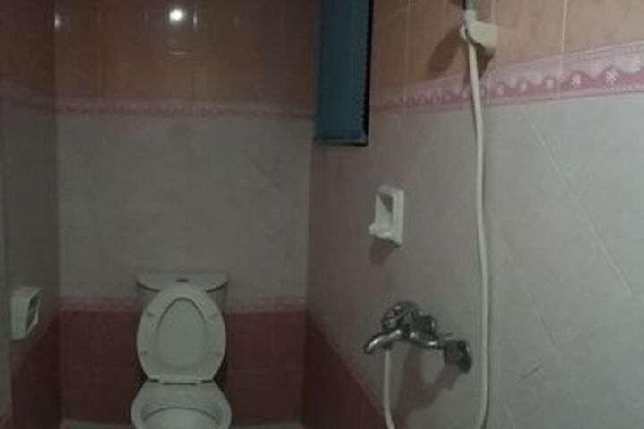 Room 5 of 20
