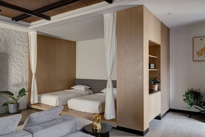 Room 14 of 119
