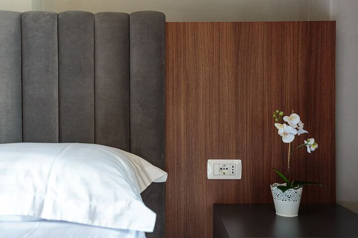 Room 21 of 111