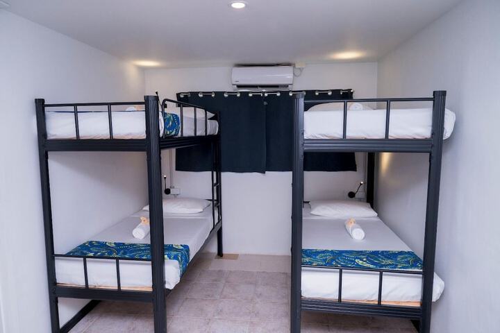 Room 15 of 42
