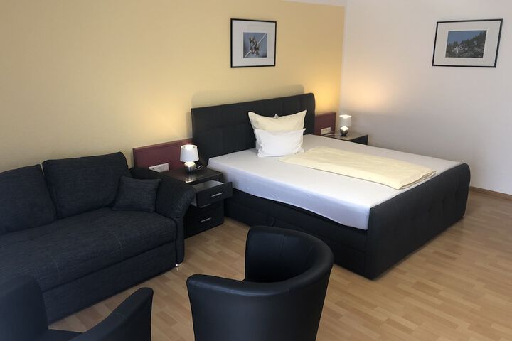 Room 9 of 53