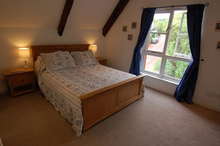 Room 2 of 11