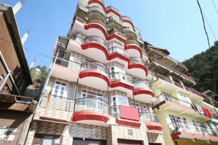 OYO 11863 Home Valley View 2RK