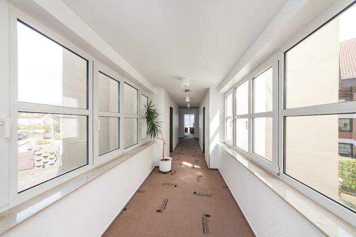 Ballroom/Hall 49 of 51