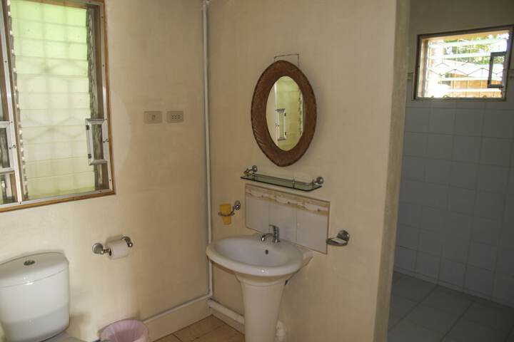 Room 21 of 43