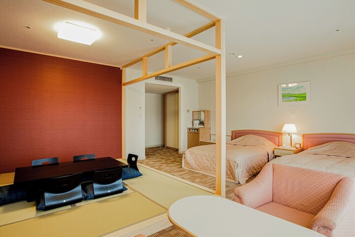 Room 13 of 126