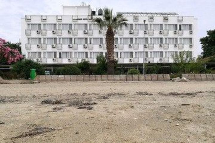 Hotel 7 of 13