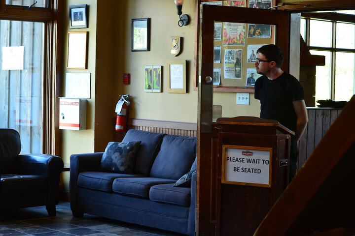 Entrance & Lobby