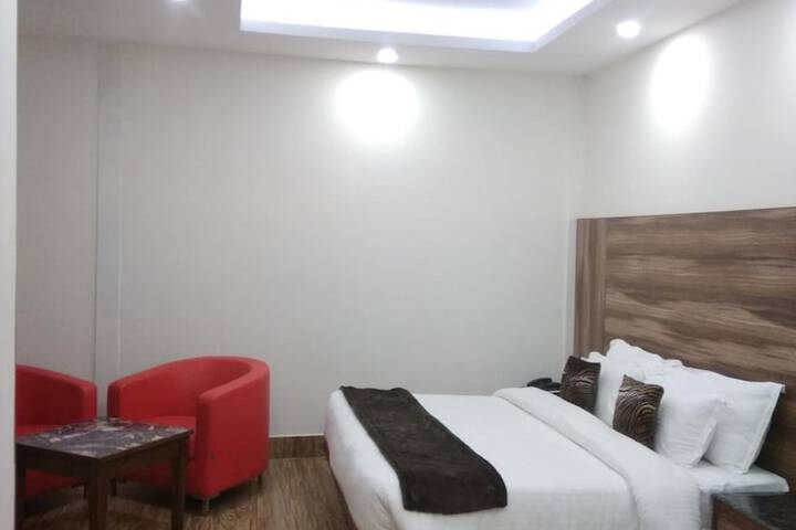 Room 19 of 50