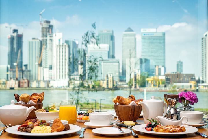 Breakfast/Coffee Service 260 of 347