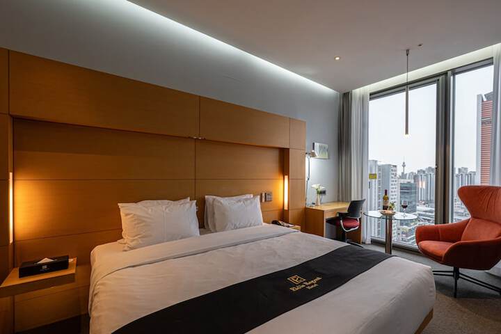 Room 35 of 115