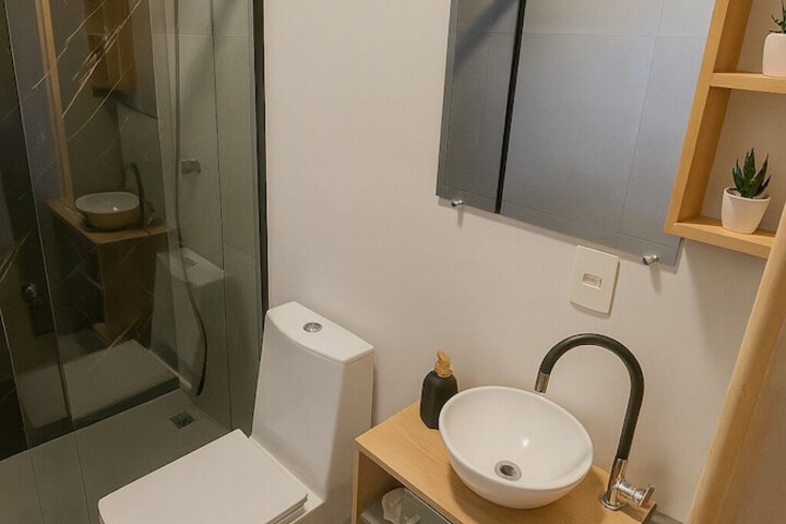 Room 4 of 27