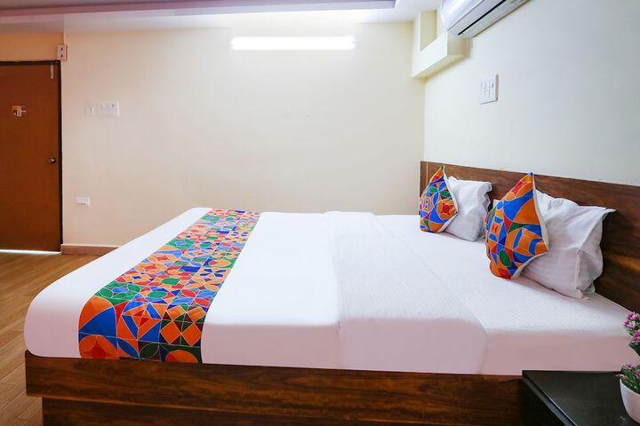 Room 16 of 31