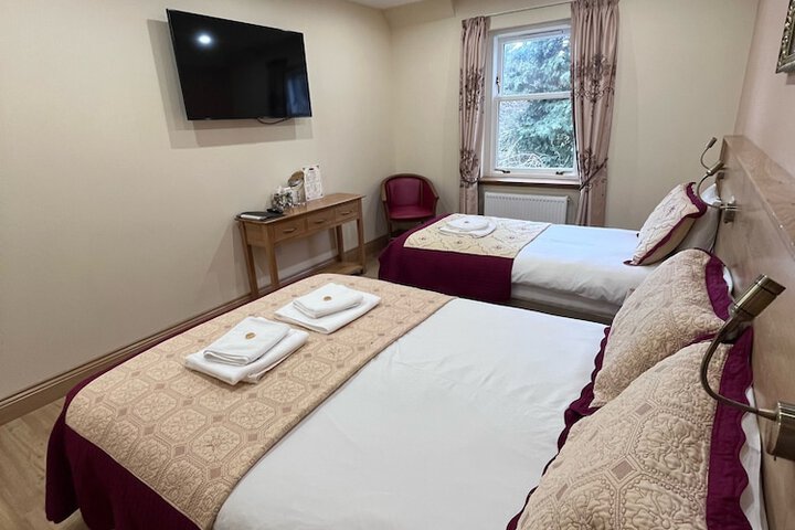 Room 35 of 77