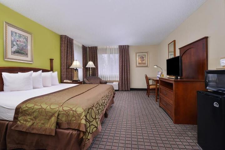 Standard | King Bed (9 of 9)