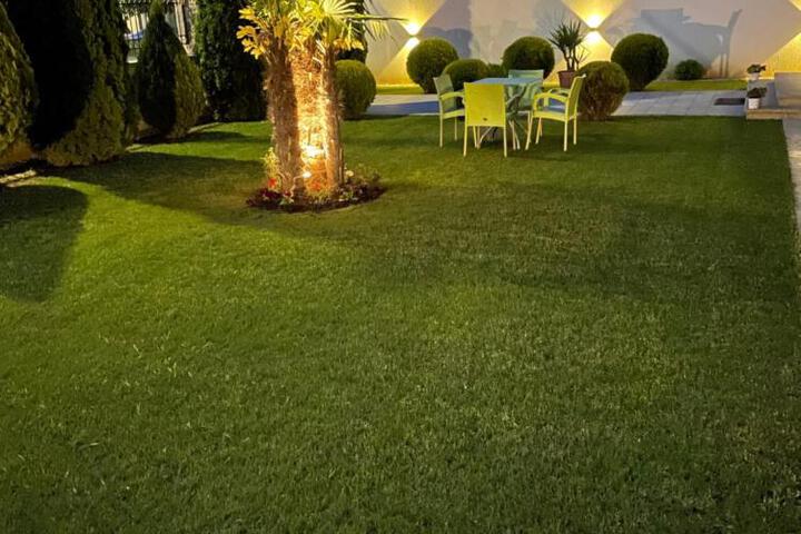 General 8 of 23