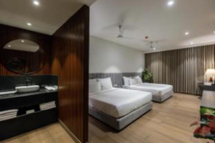 Hotel 12 of 23