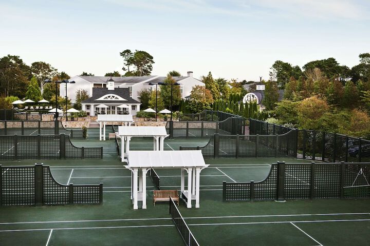 Tennis court