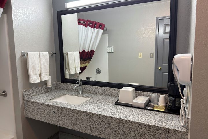 Clean Restrooms